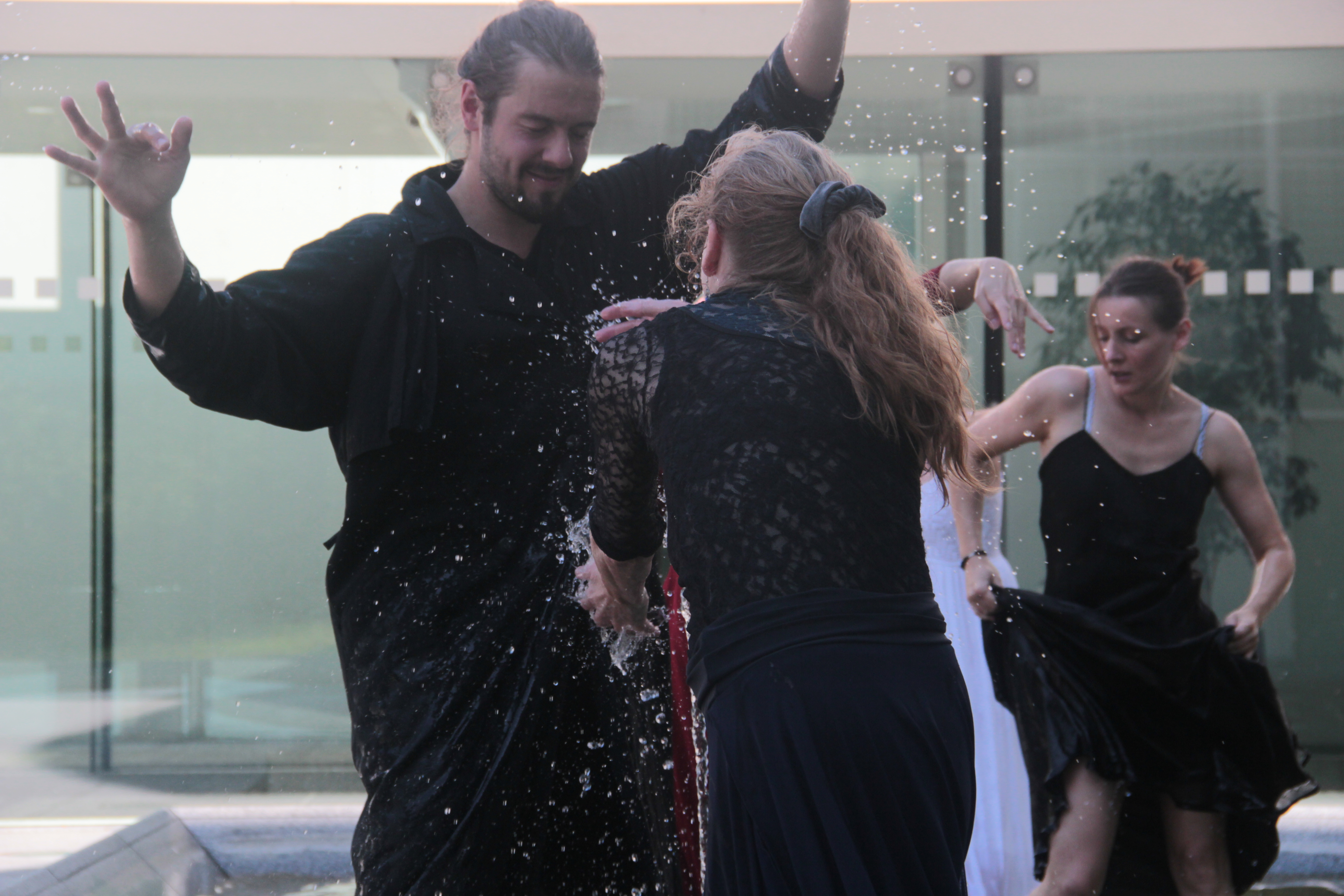 Sound of Water     poto Oeghus Khan